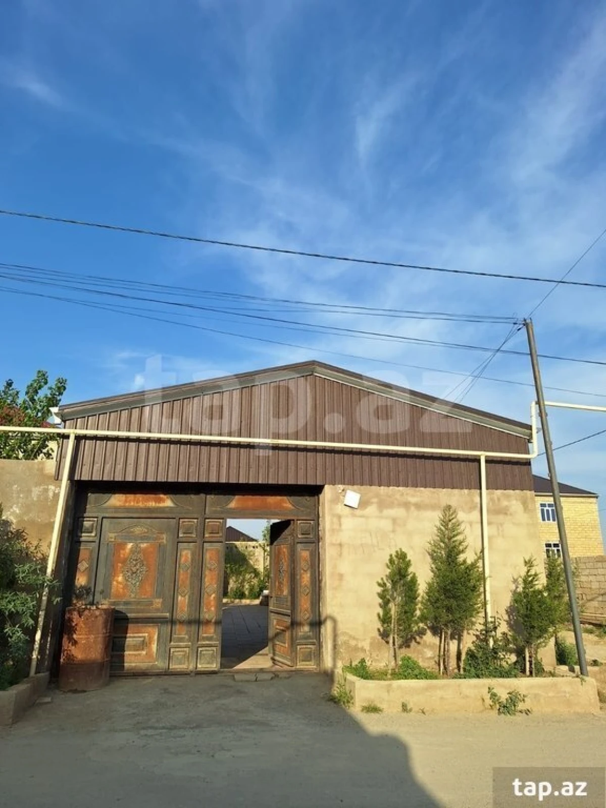 Satılır 4 otaqlı həyət evi