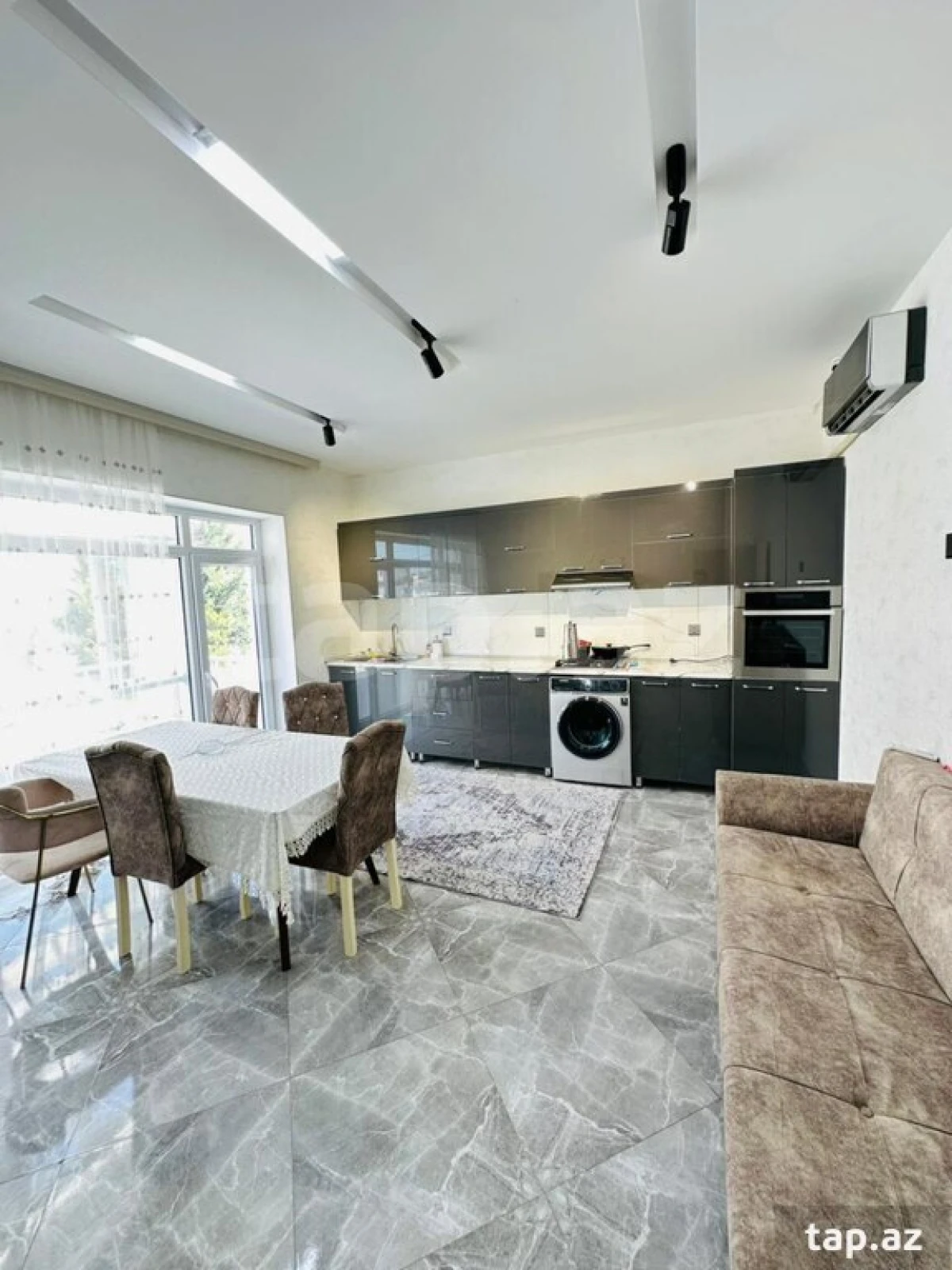 Kirayə verilir 4 otaqlı həyət evi 200 m²