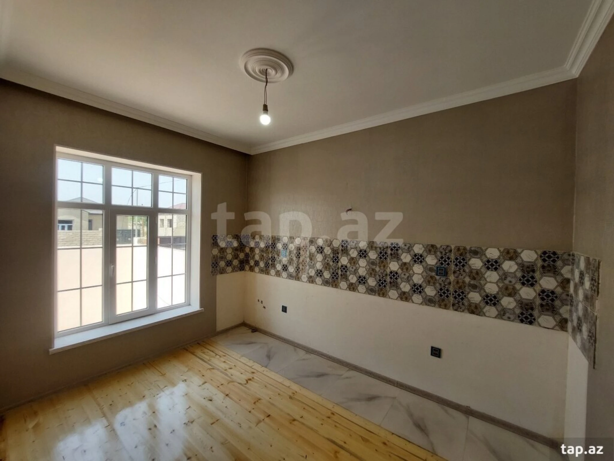 Satılır 3 otaqlı həyət evi