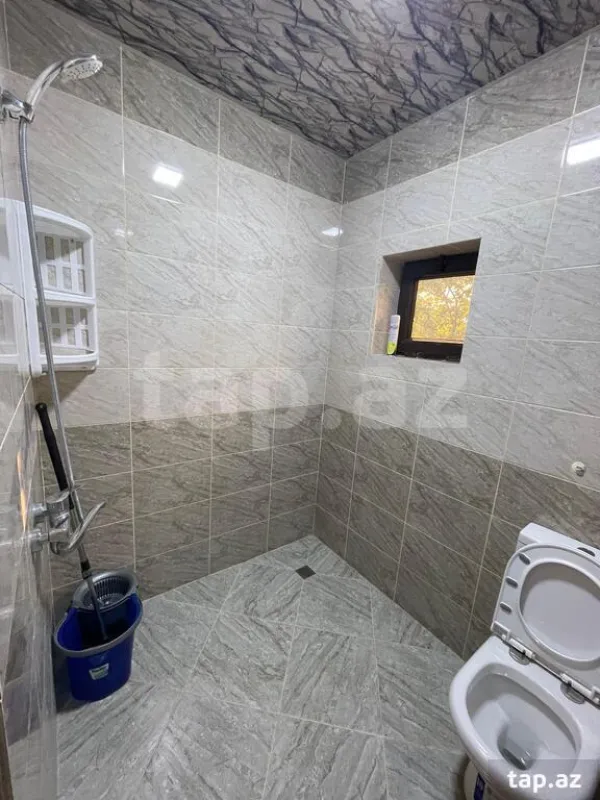 Kirayə verilir 3 otaqlı həyət evi