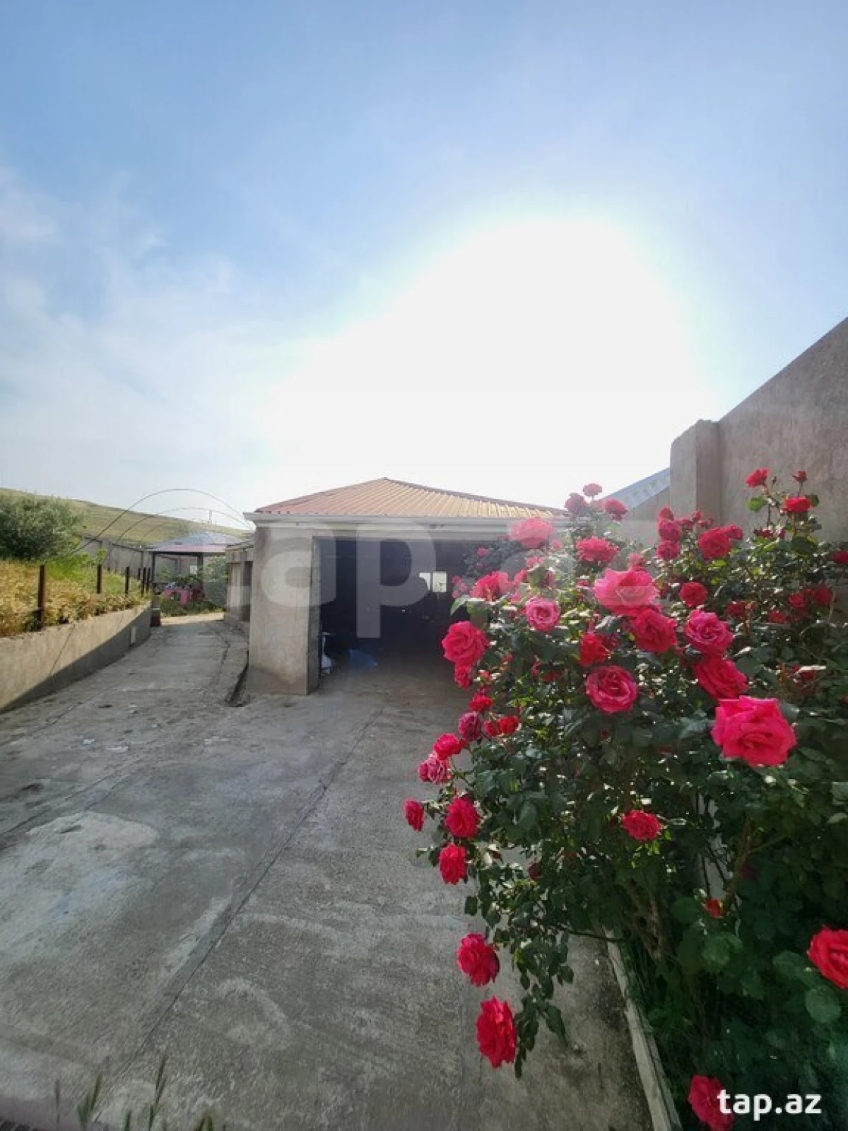 Satılır 5 otaqlı həyət evi