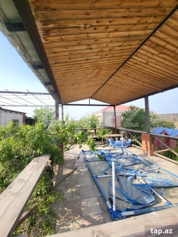 Satılır 5 otaqlı həyət evi