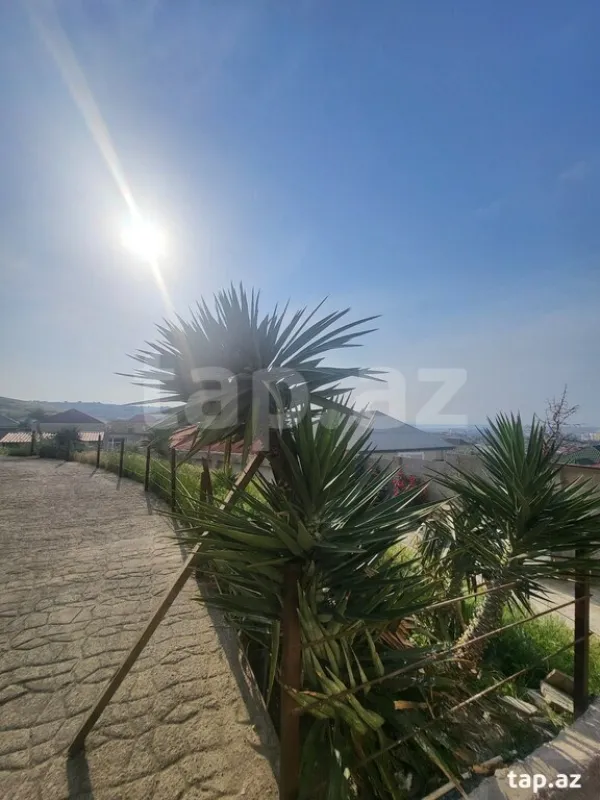 Satılır 5 otaqlı həyət evi