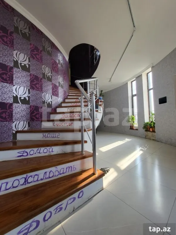 Satılır 5 otaqlı həyət evi