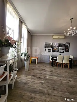 Satılır 5 otaqlı həyət evi