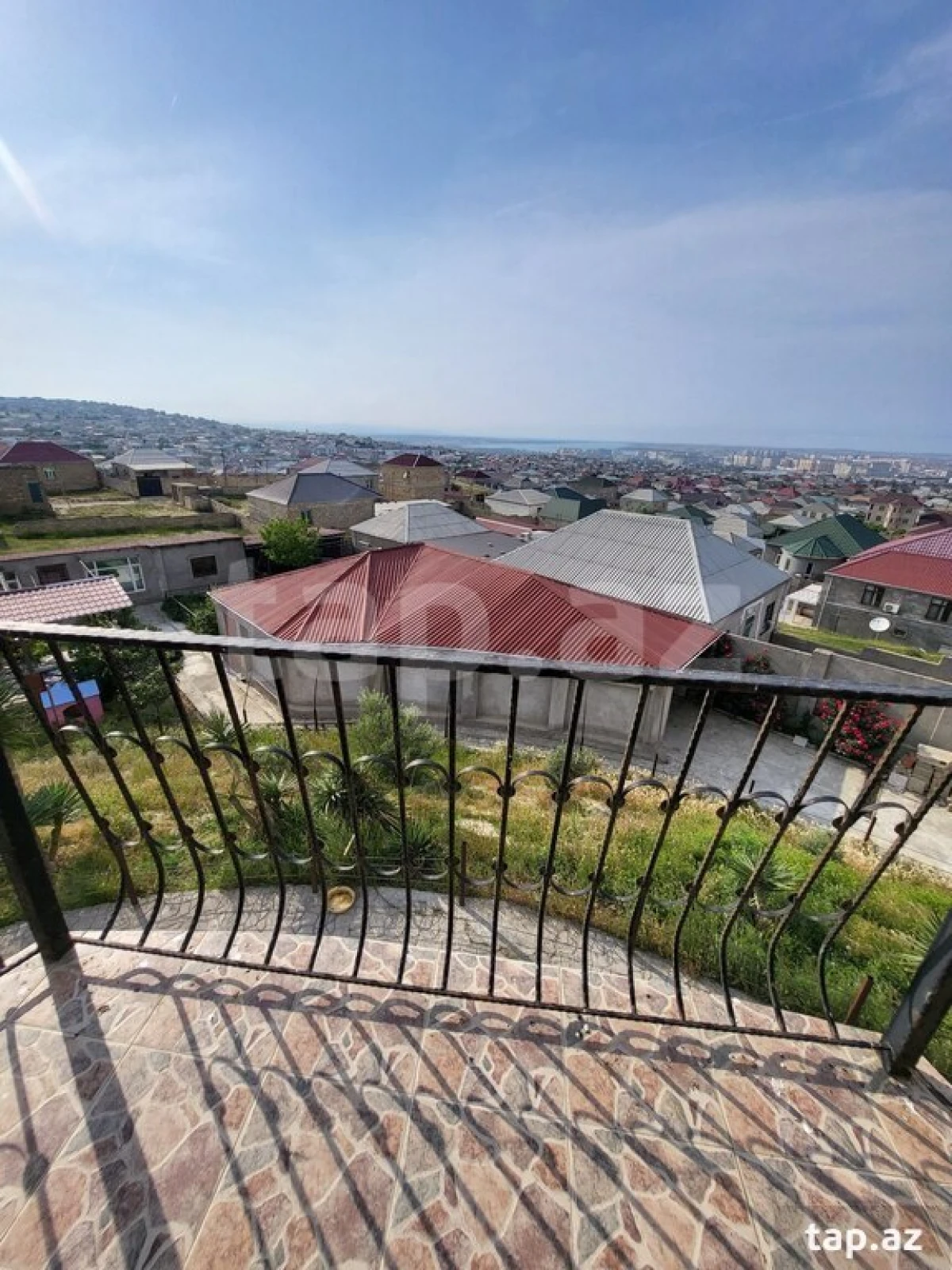 Satılır 5 otaqlı həyət evi