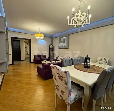 Kirayə verilir 3 otaqlı yeni tikili 100 m²