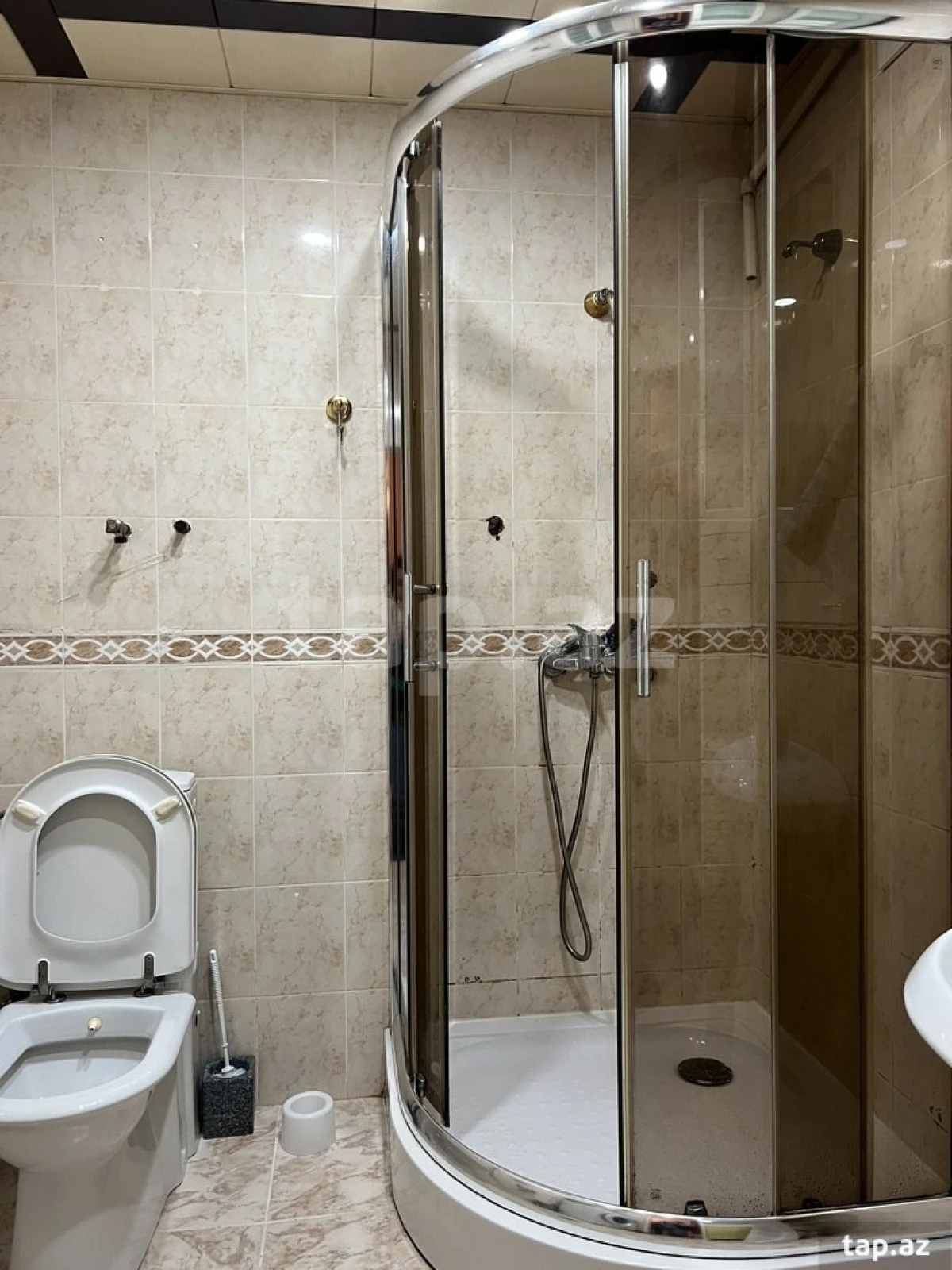 Kirayə verilir 2 otaqlı mənzil 65 m²