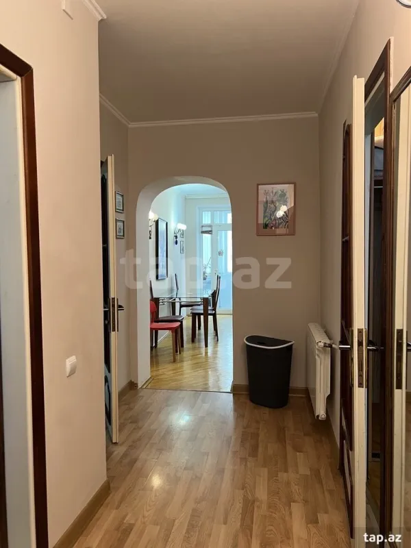 Kirayə verilir 2 otaqlı mənzil 65 m²