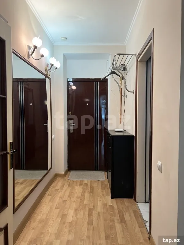 Kirayə verilir 2 otaqlı mənzil 65 m²