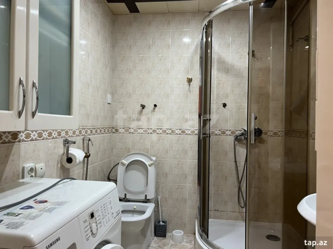 Kirayə verilir 2 otaqlı mənzil 65 m²