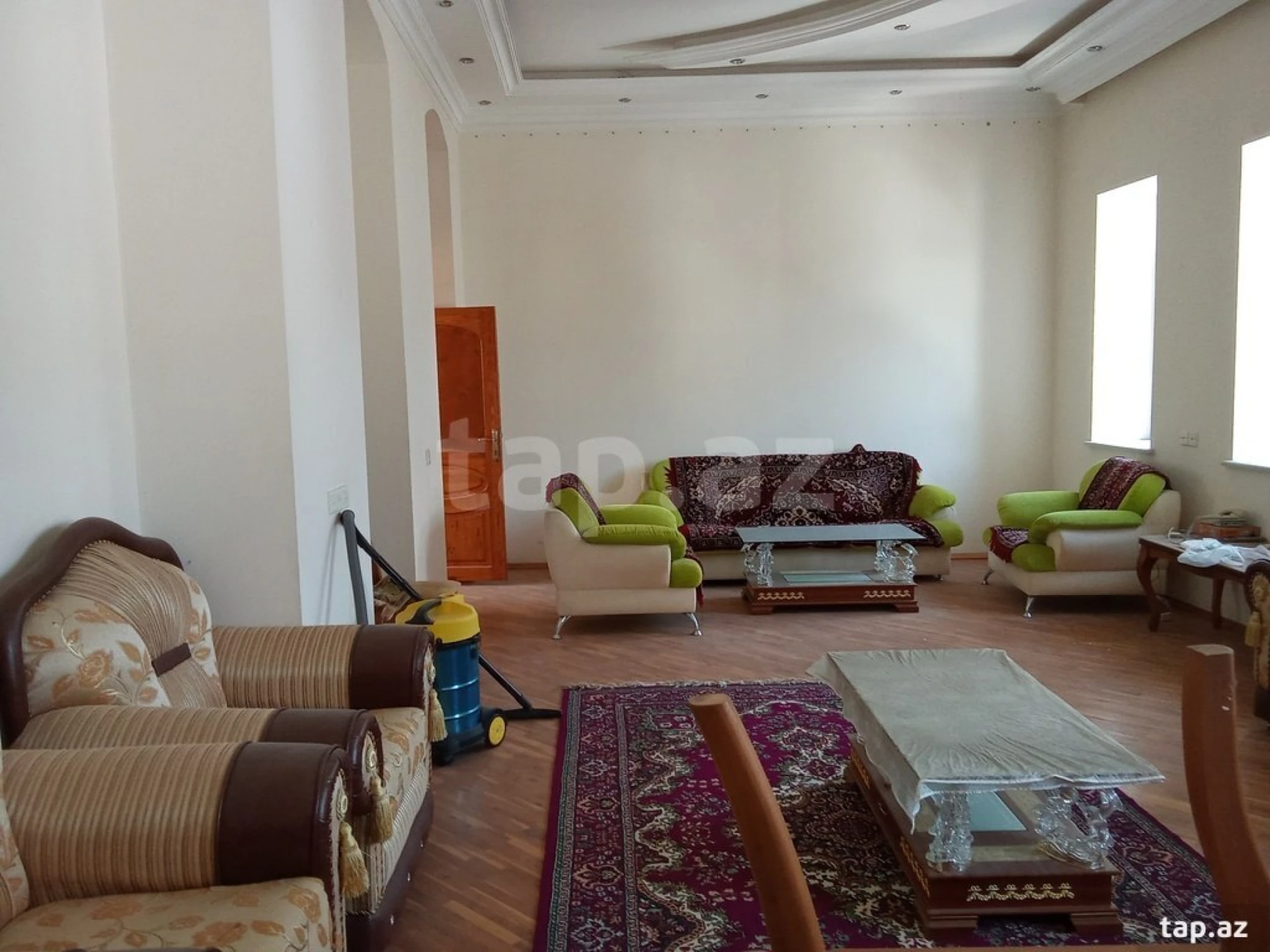 Kirayə verilir 3 otaqlı mənzil 120 m²