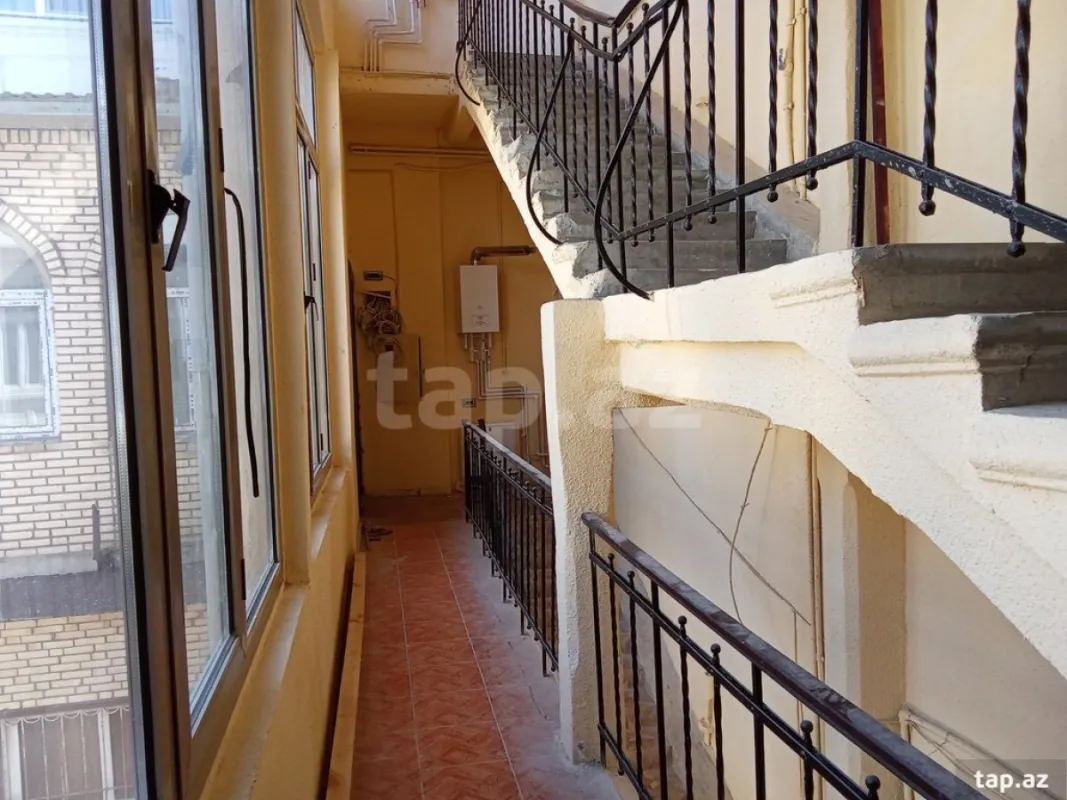 Kirayə verilir 3 otaqlı mənzil 120 m²