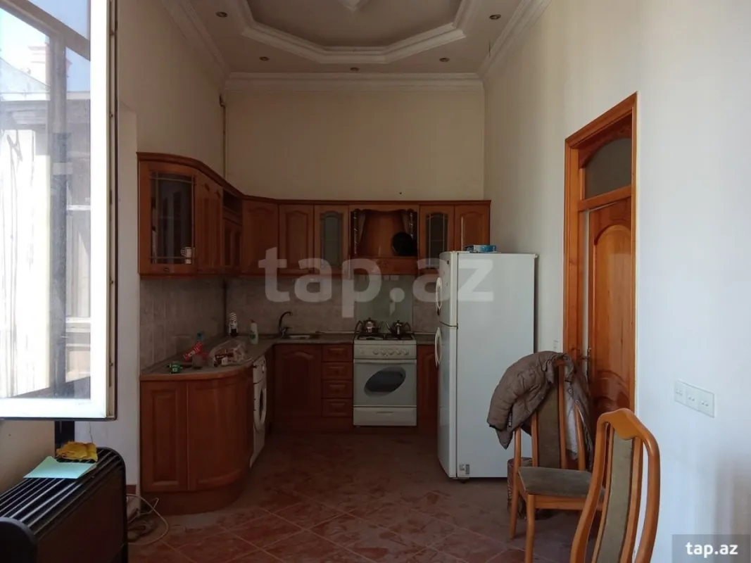 Kirayə verilir 3 otaqlı mənzil 120 m²
