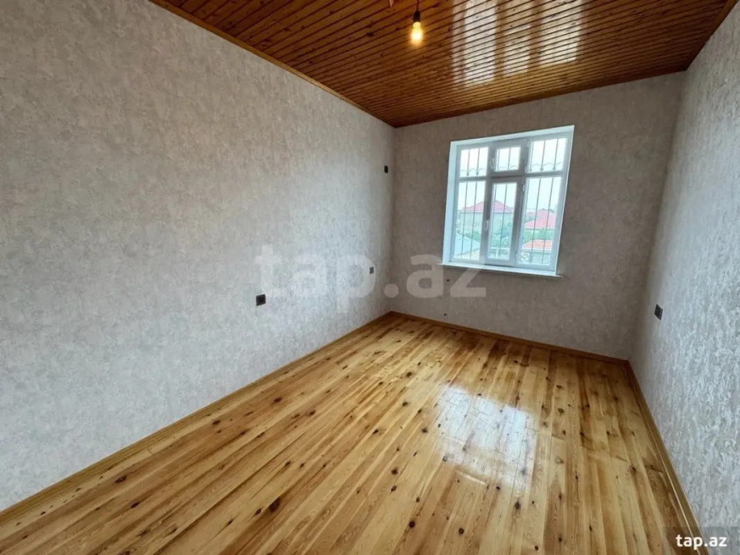 Satılır 6 otaqlı həyət evi