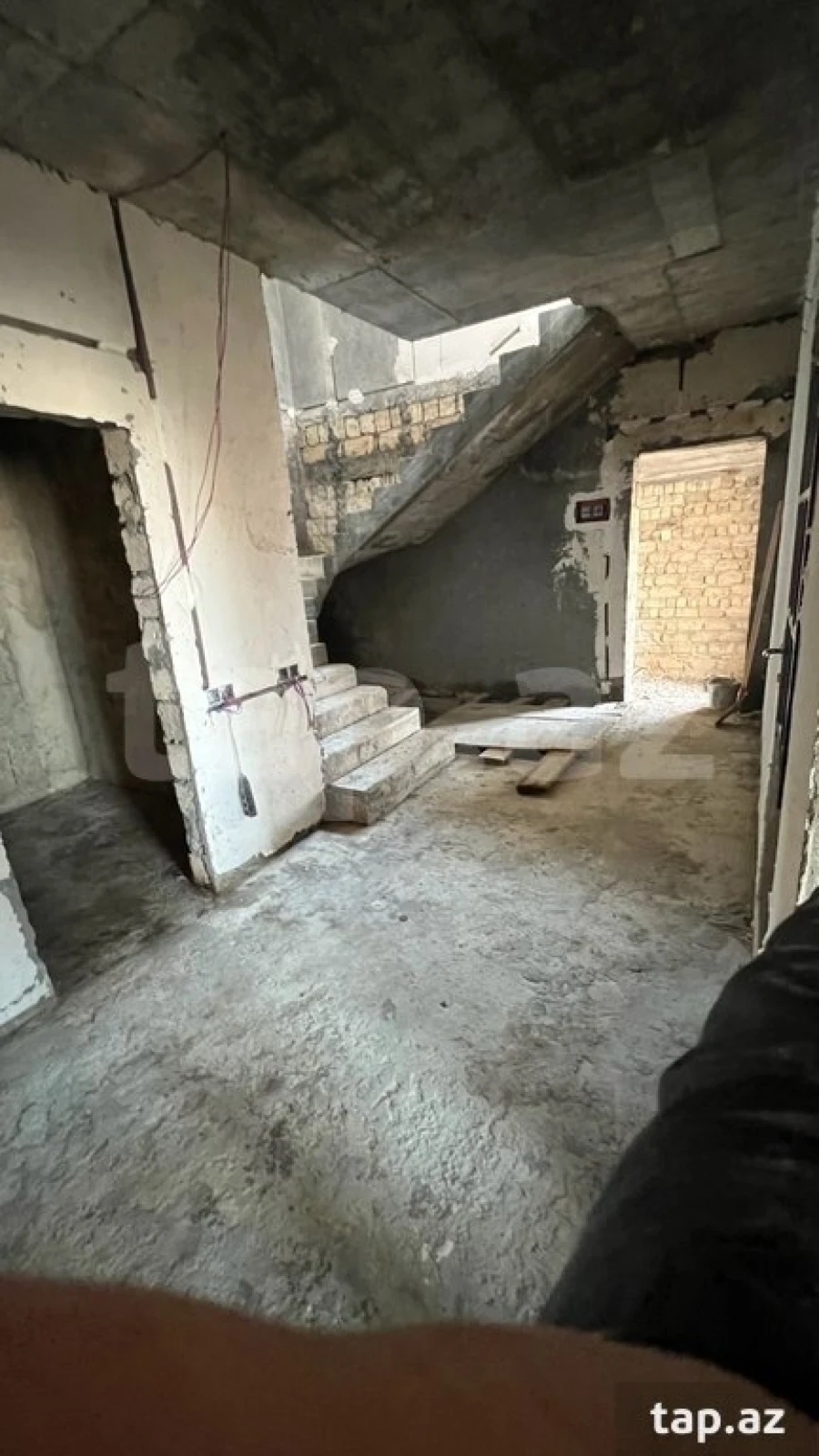 Satılır 4 otaqlı həyət evi