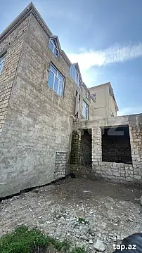 Satılır 4 otaqlı həyət evi