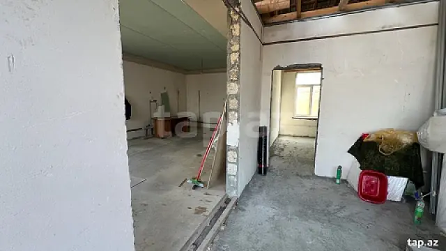 Satılır 4 otaqlı həyət evi