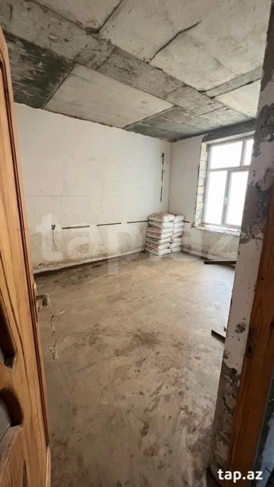 Satılır 4 otaqlı həyət evi