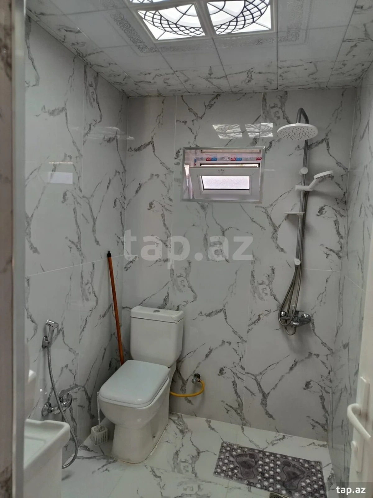 Kirayə verilir 3 otaqlı həyət evi