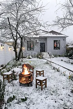 Kirayə verilir 3 otaqlı həyət evi