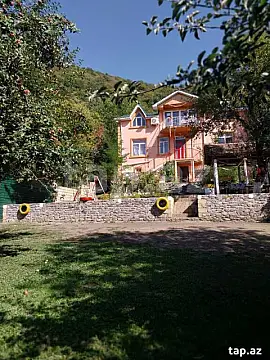 Kirayə verilir 5 otaqlı həyət evi