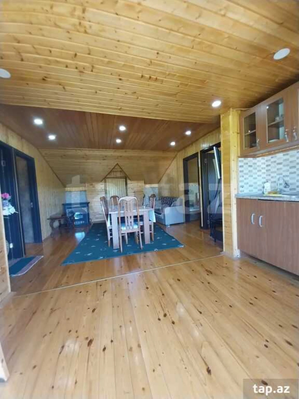 Kirayə verilir 5 otaqlı həyət evi