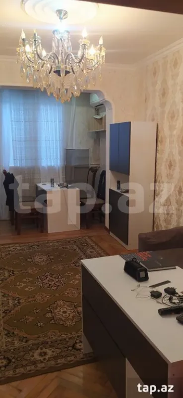 Kirayə verilir 2 otaqlı mənzil 65 m²