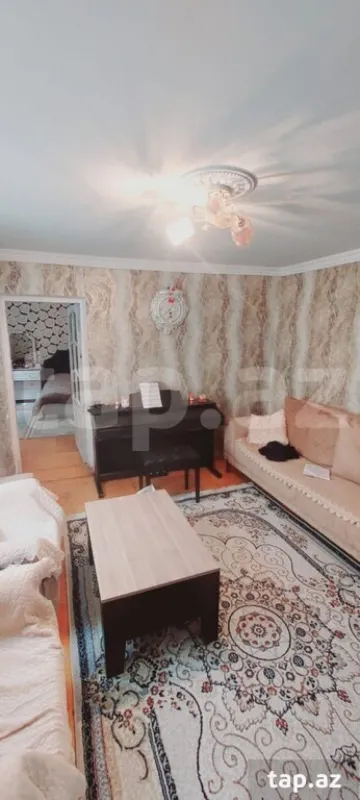 Satılır 4 otaqlı həyət evi