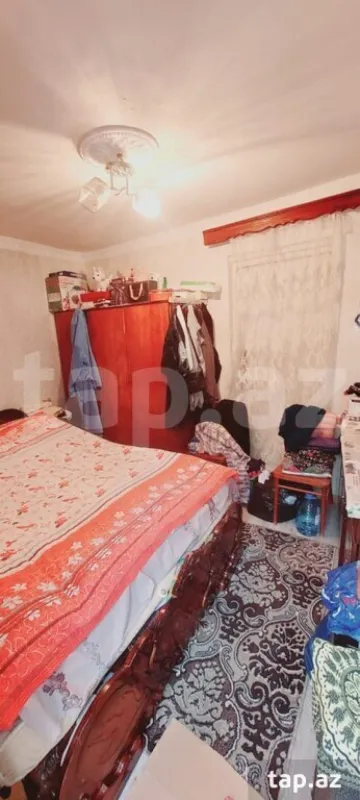 Satılır 4 otaqlı həyət evi