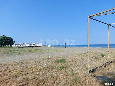 Satılır torpaq sahəsi — Astara