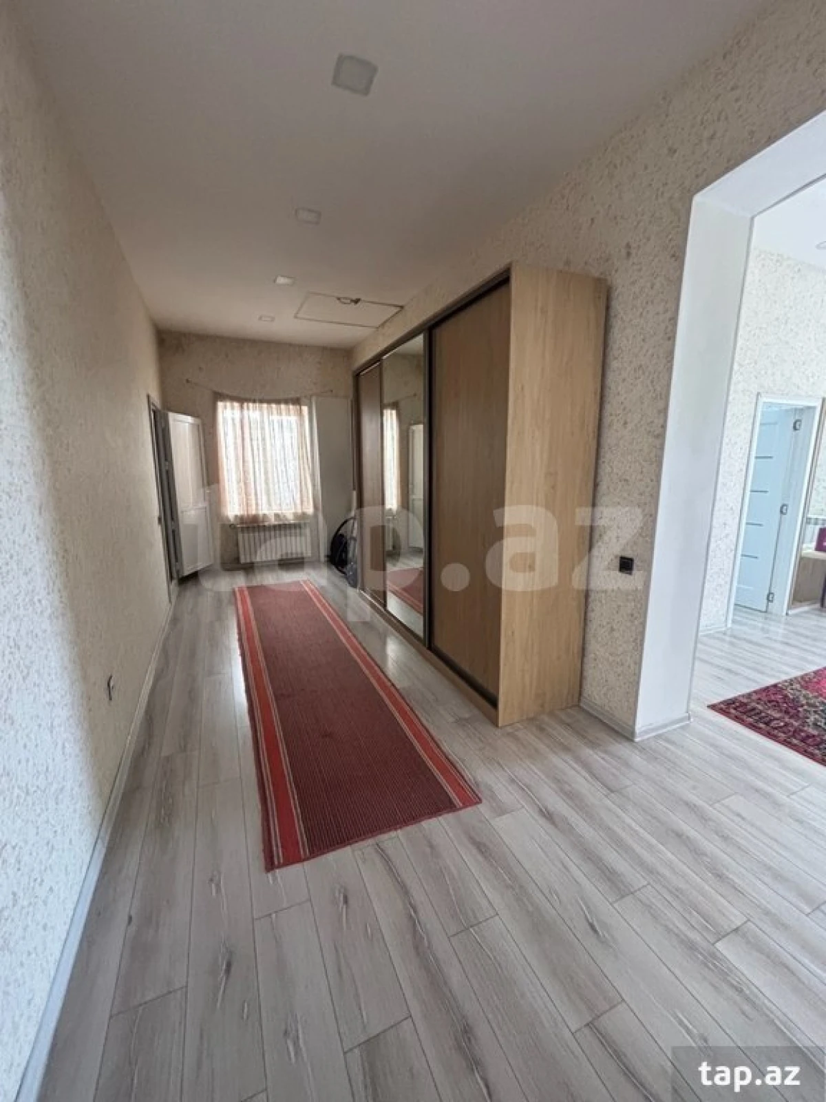 Satılır 4 otaqlı həyət evi