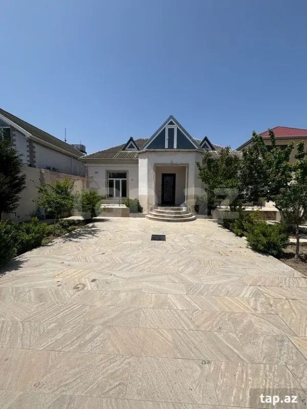 Satılır 4 otaqlı həyət evi