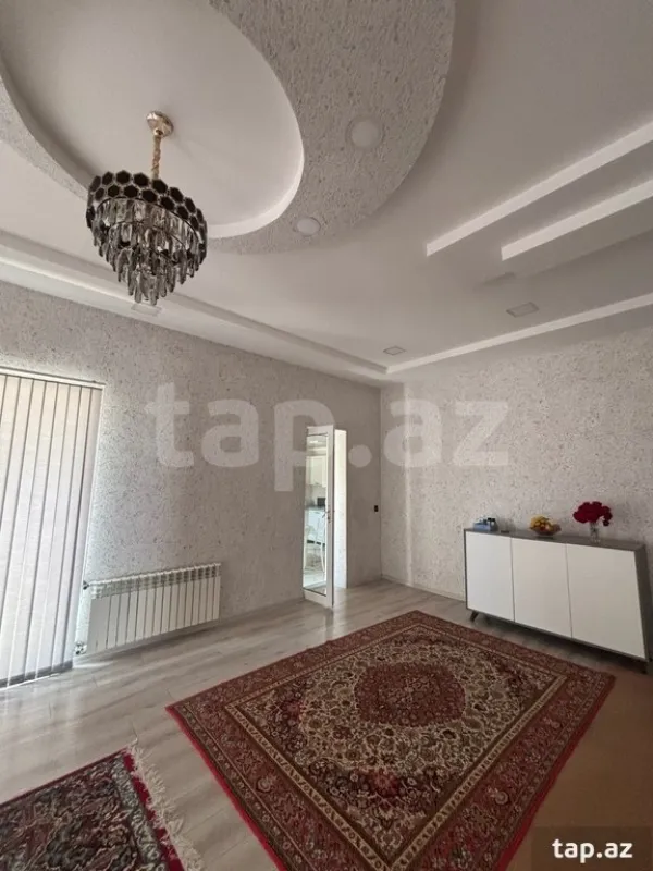 Satılır 4 otaqlı həyət evi