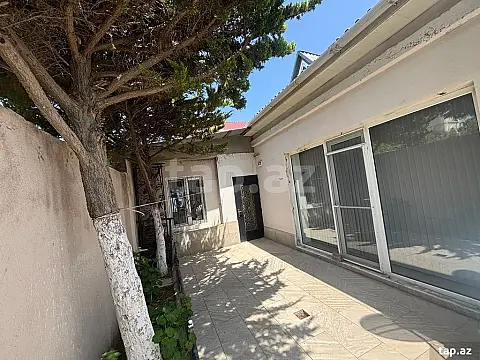Satılır 4 otaqlı həyət evi