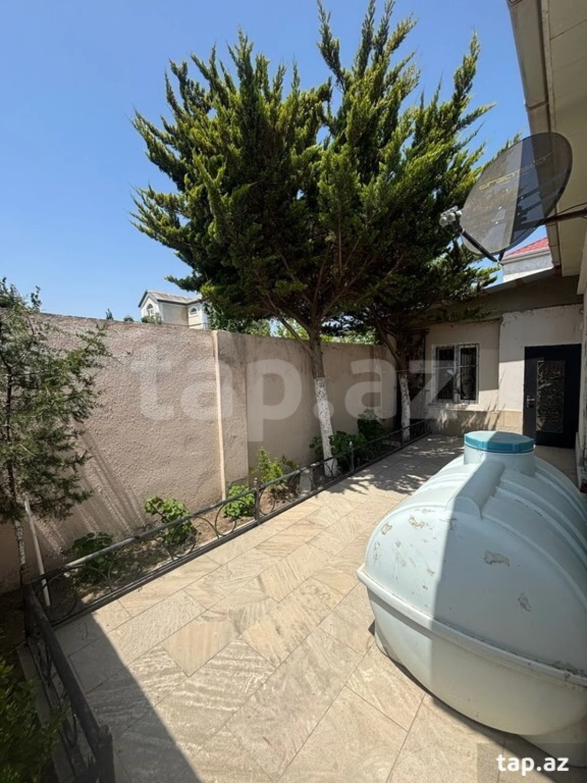 Satılır 4 otaqlı həyət evi