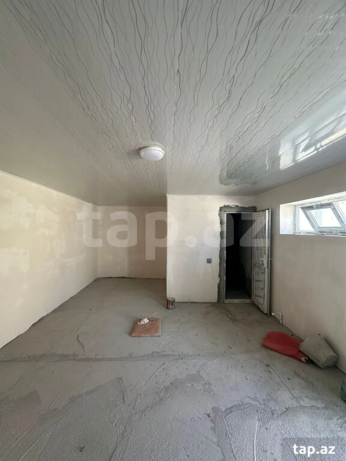 Satılır 4 otaqlı həyət evi