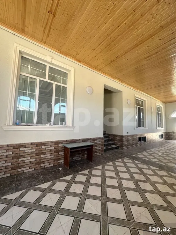 Satılır 4 otaqlı həyət evi