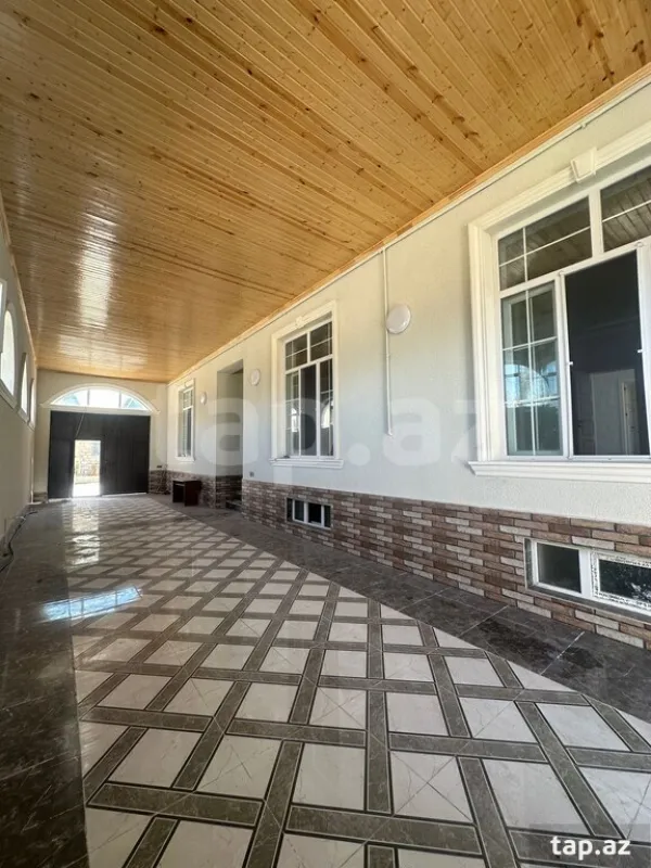 Satılır 4 otaqlı həyət evi