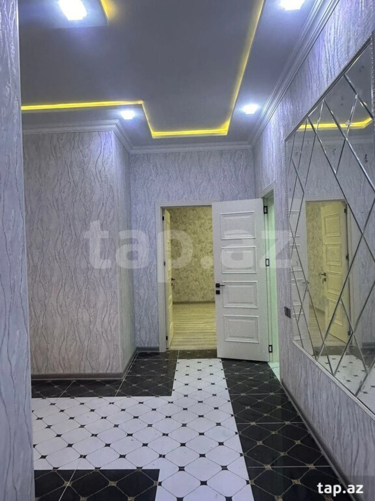 Satılır 4 otaqlı həyət evi