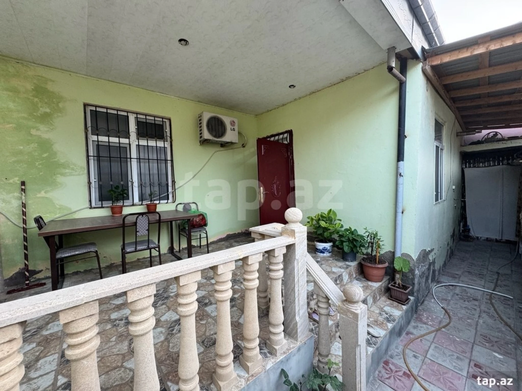 Satılır 3 otaqlı həyət evi