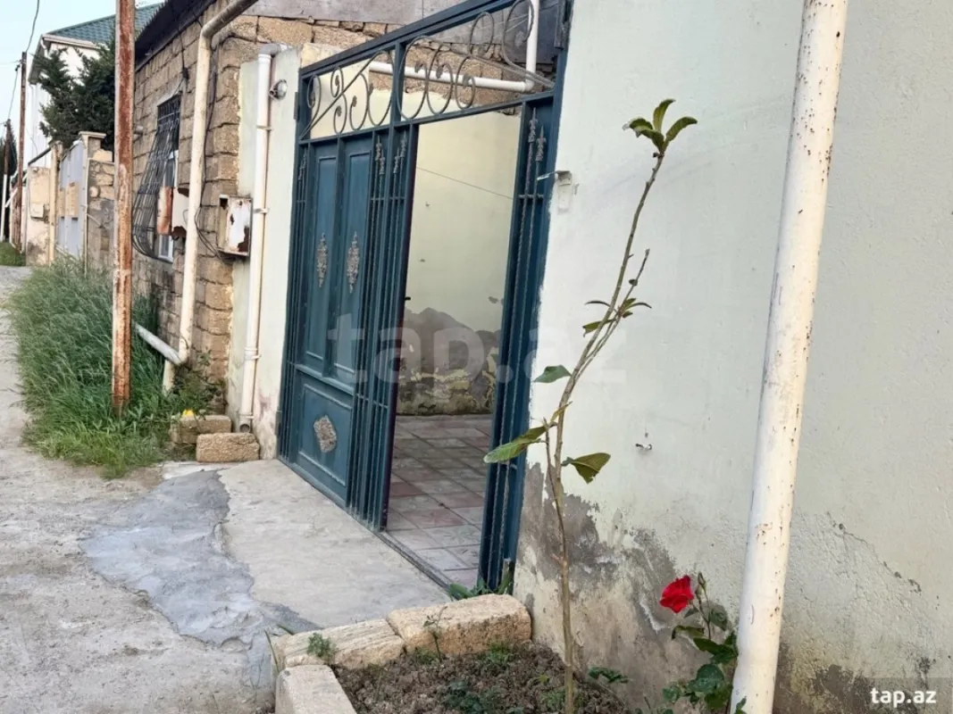 Satılır 3 otaqlı həyət evi