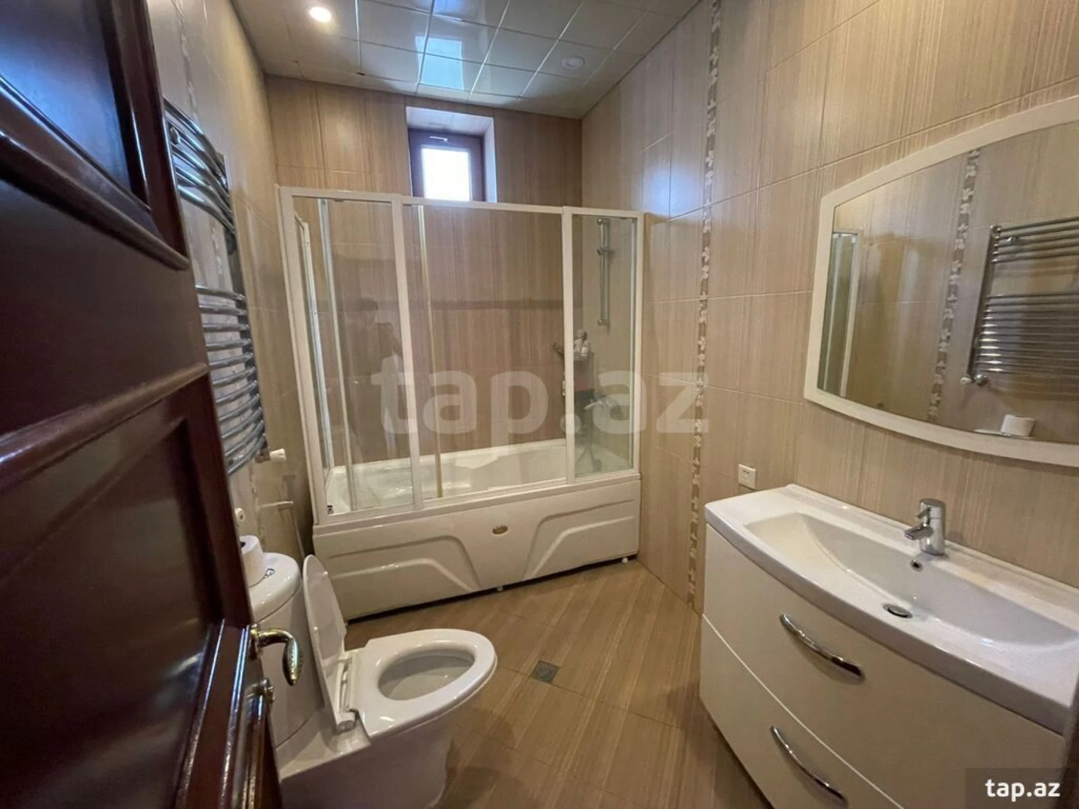 Satılır 7 otaqlı həyət evi