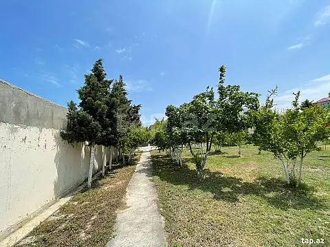 Satılır 7 otaqlı həyət evi