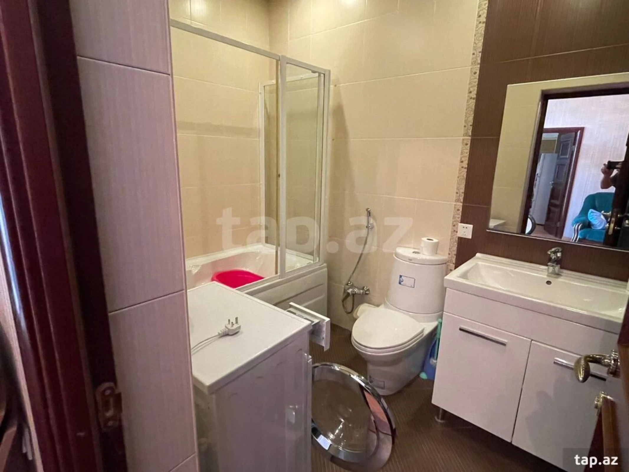 Satılır 7 otaqlı həyət evi