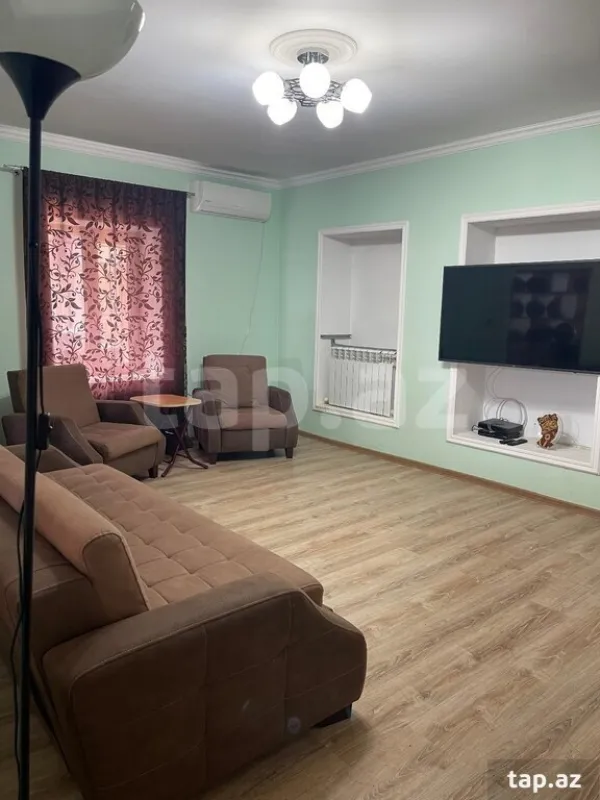 Kirayə verilir 7 otaqlı həyət evi