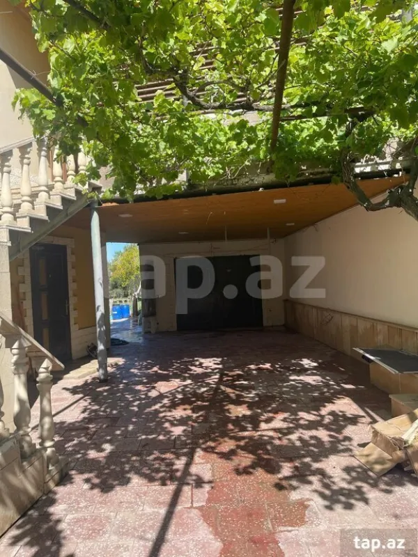 Kirayə verilir 7 otaqlı həyət evi