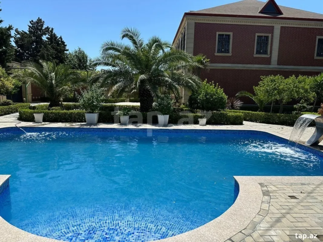 Kirayə verilir 6 otaqlı həyət evi