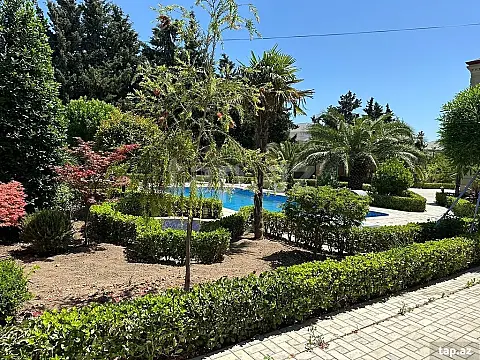 Kirayə verilir 6 otaqlı həyət evi