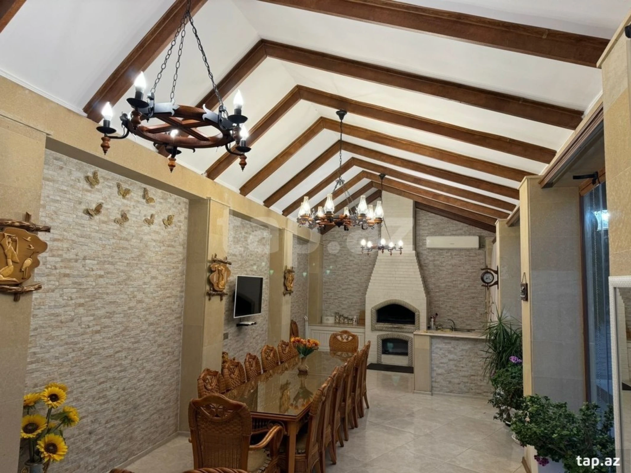 Kirayə verilir 5 otaqlı həyət evi